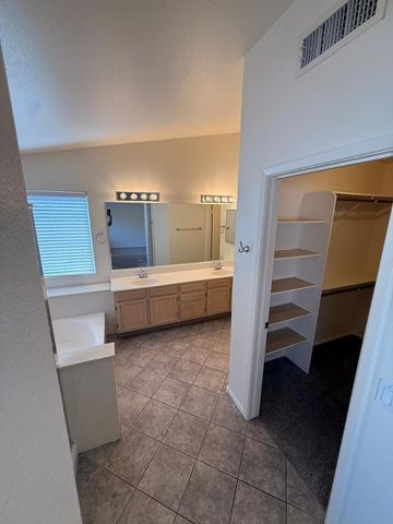 4556 E Charleston Avenue, Phoenix, AZ 85032