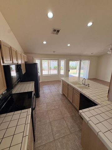 4556 E Charleston Avenue, Phoenix, AZ 85032
