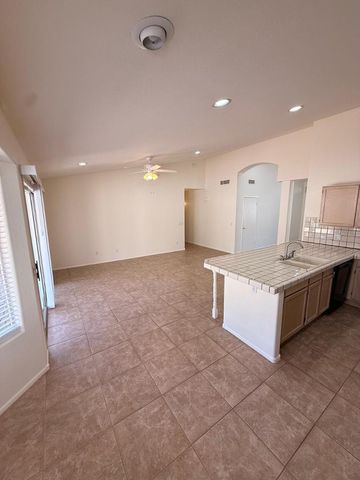 4556 E Charleston Avenue, Phoenix, AZ 85032