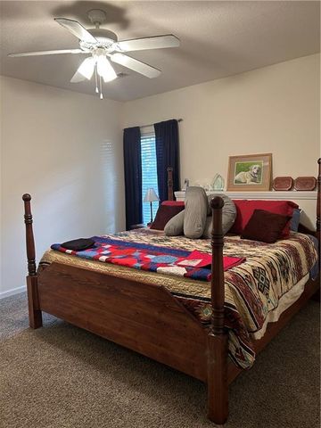 524 Walnut Street, Leavenworth, KS 66048