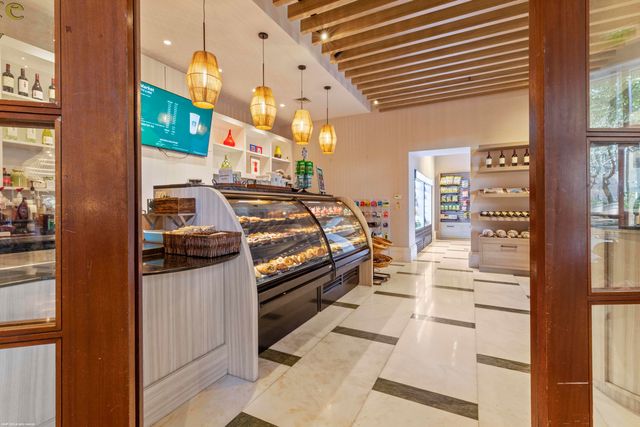 3800 N Ocean Drive 1450, Singer Island, FL 33404