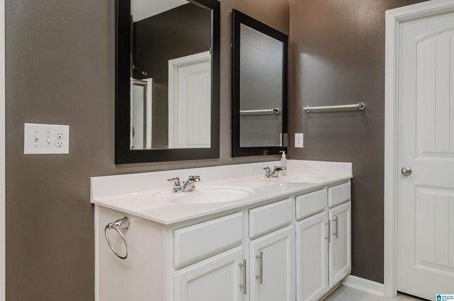 1089 MOUNTAIN LAUREL CIRCLE, Moody, AL 35004