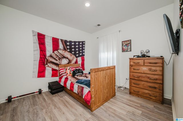 1089 MOUNTAIN LAUREL CIRCLE, Moody, AL 35004