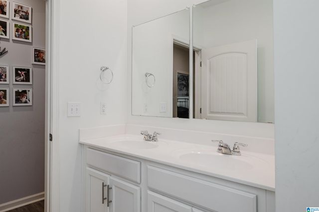 1089 MOUNTAIN LAUREL CIRCLE, Moody, AL 35004