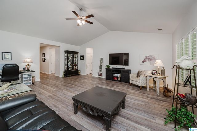 1089 MOUNTAIN LAUREL CIRCLE, Moody, AL 35004