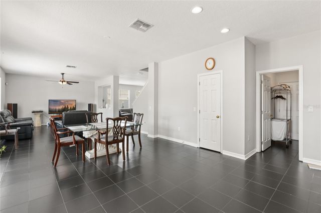 10048 STRATFORD POINTE AVENUE, Orlando, FL 32832