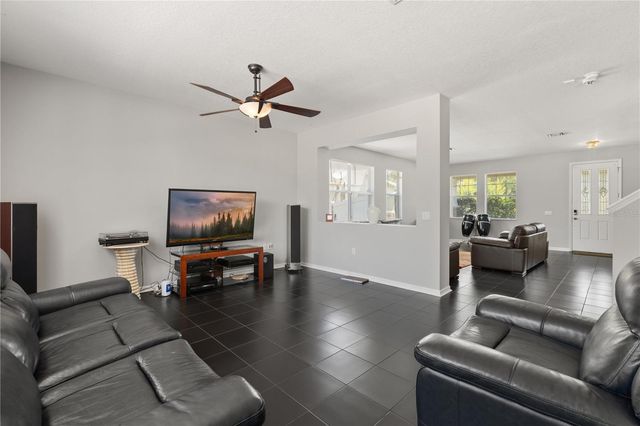 10048 STRATFORD POINTE AVENUE, Orlando, FL 32832