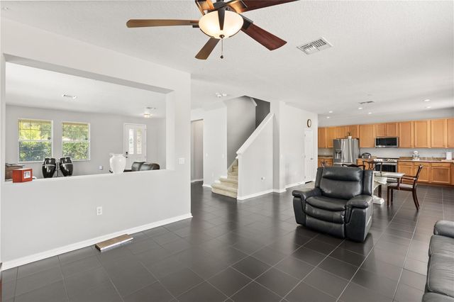 10048 STRATFORD POINTE AVENUE, Orlando, FL 32832