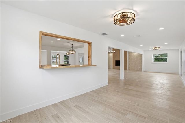 15971 Triple Crown CT, Fort Myers, FL 33912