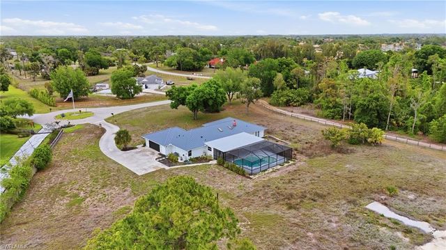 15971 Triple Crown CT, Fort Myers, FL 33912