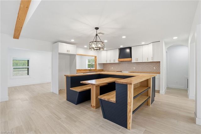 15971 Triple Crown CT, Fort Myers, FL 33912