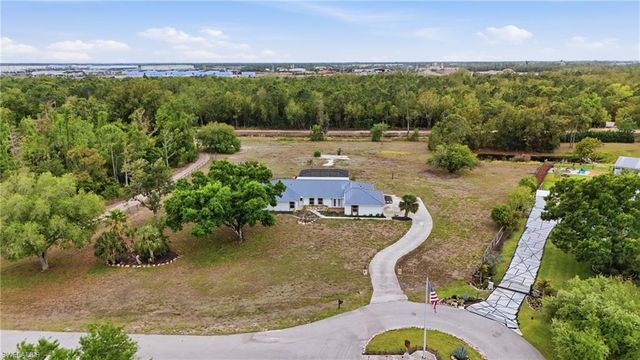 15971 Triple Crown CT, Fort Myers, FL 33912