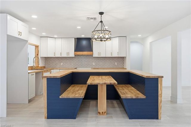 15971 Triple Crown CT, Fort Myers, FL 33912