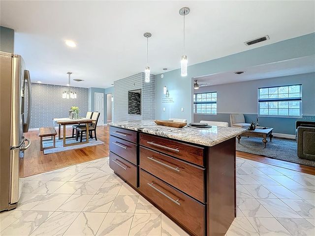 2446 BELLEAIR ROAD, Clearwater, FL 33764