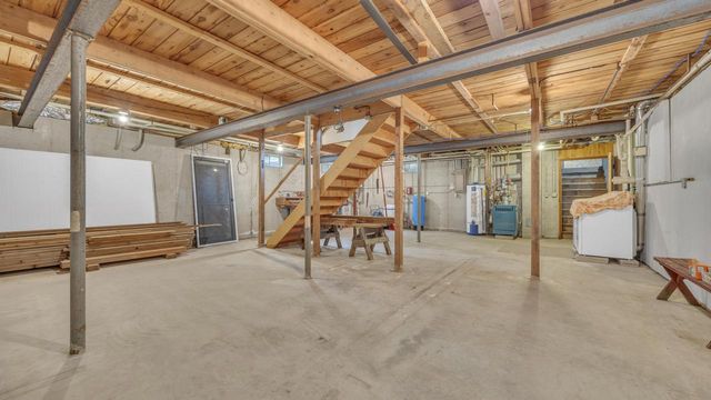 W438 Clement CIRCLE, Campbellsport, WI 53010
