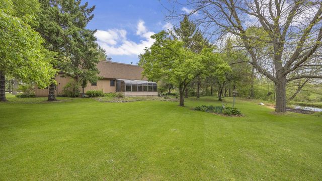 W438 Clement CIRCLE, Campbellsport, WI 53010