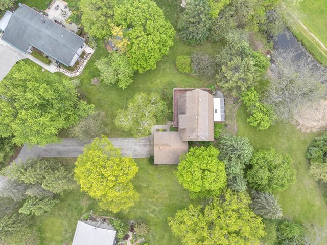 W438 Clement CIRCLE, Campbellsport, WI 53010
