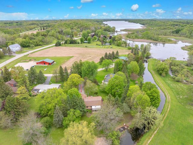 W438 Clement CIRCLE, Campbellsport, WI 53010