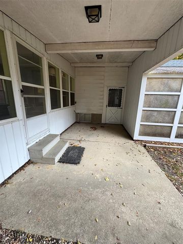 5374 Torrey Road, Flint, MI 48507