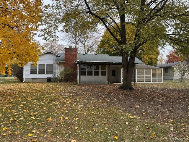 5374 Torrey Road, Flint, MI 48507