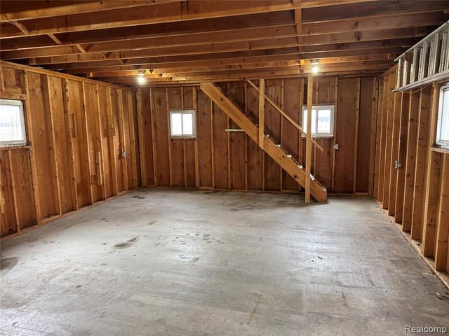 5374 Torrey Road, Flint, MI 48507