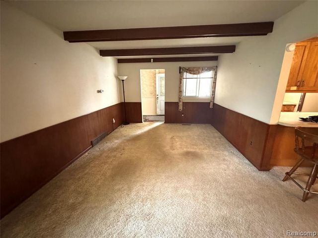 5374 Torrey Road, Flint, MI 48507