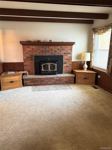 5374 Torrey Road, Flint, MI 48507