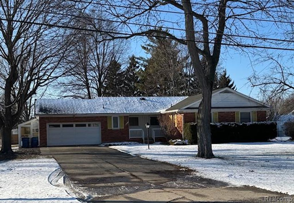 5374 Torrey Road, Flint, MI 48507