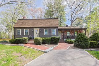 149 Pond St, Franklin, MA 02038