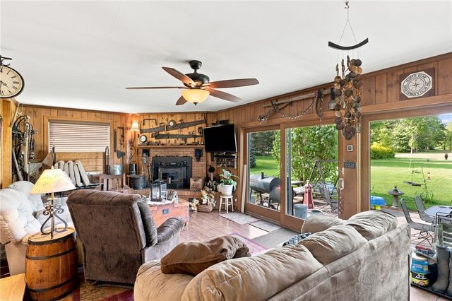 1184 West Ave, Parma, NY 14468