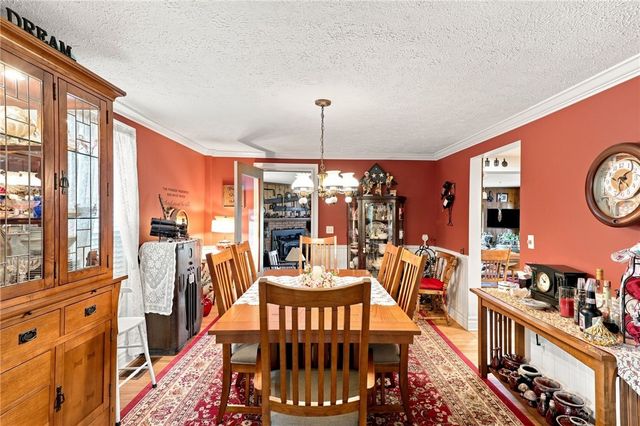 1184 West Ave, Parma, NY 14468