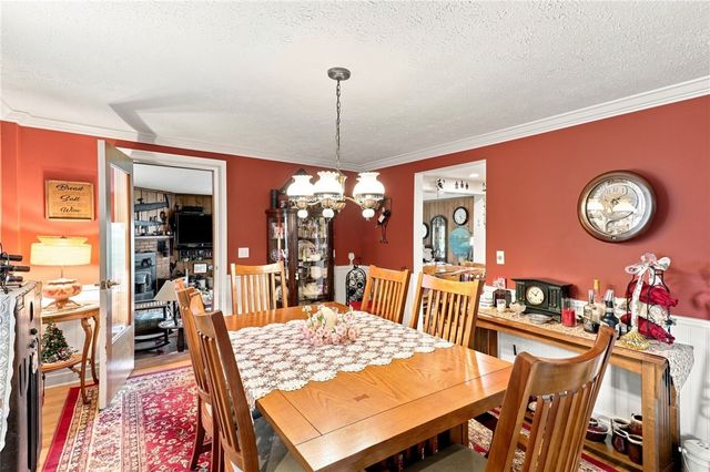 1184 West Ave, Parma, NY 14468