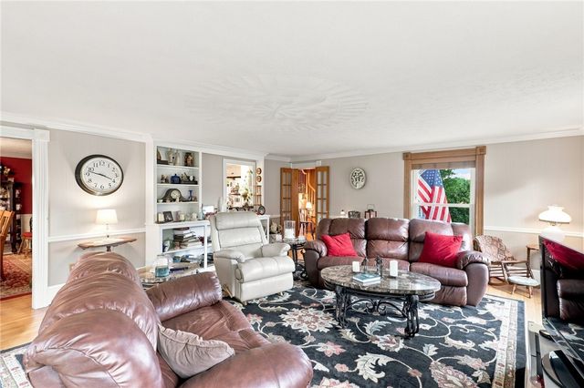1184 West Ave, Parma, NY 14468