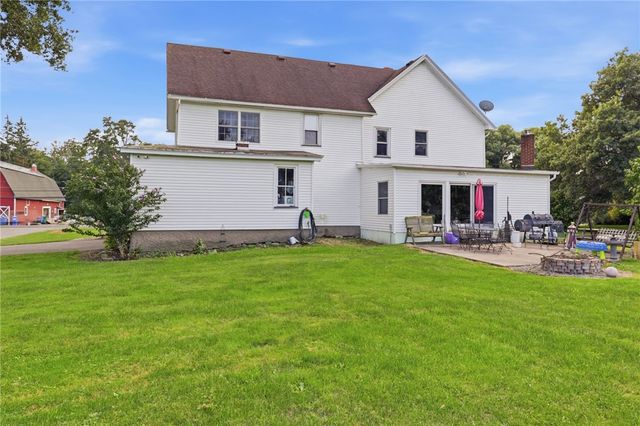 1184 West Ave, Parma, NY 14468