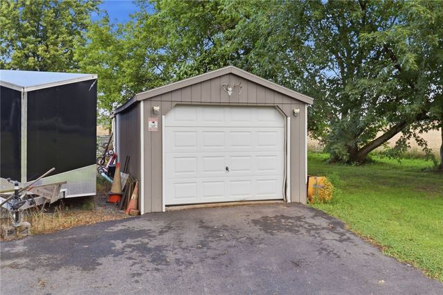 1184 West Ave, Parma, NY 14468