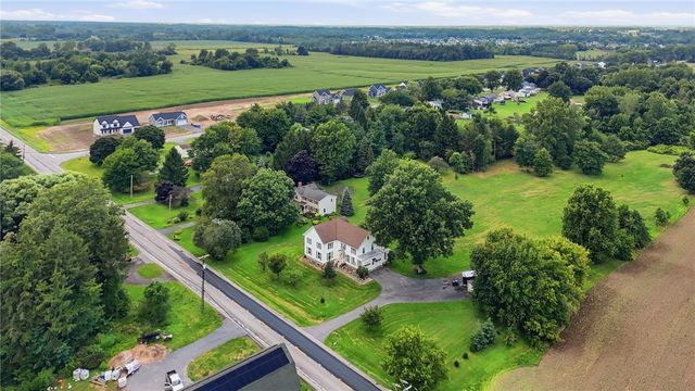 1184 West Ave, Parma, NY 14468