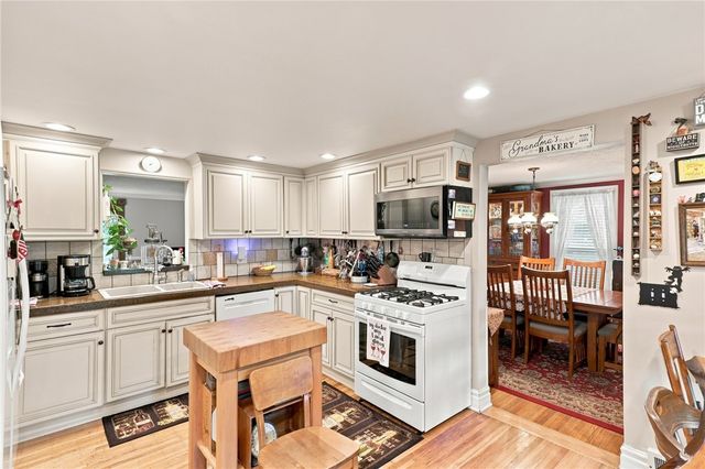 1184 West Ave, Parma, NY 14468