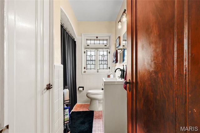 9058 Rosemary Avenue, St Louis, MO 63123
