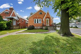 9058 Rosemary Avenue, St Louis, MO 63123