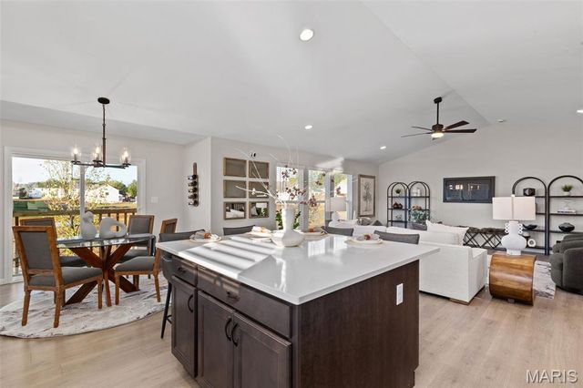 205 Gauntlet Lane, Eureka, MO 63025