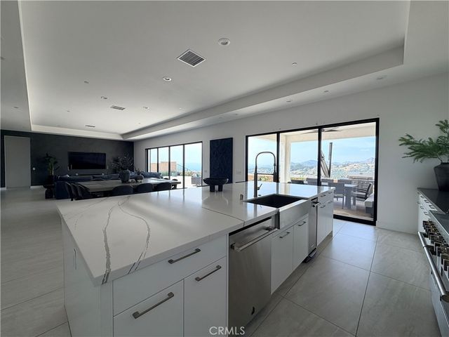 12545 N Silver Spur Court, Porter Ranch, CA 91326