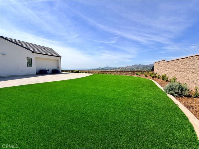 12545 N Silver Spur Court, Porter Ranch, CA 91326