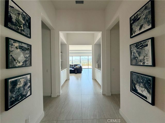 12545 N Silver Spur Court, Porter Ranch, CA 91326