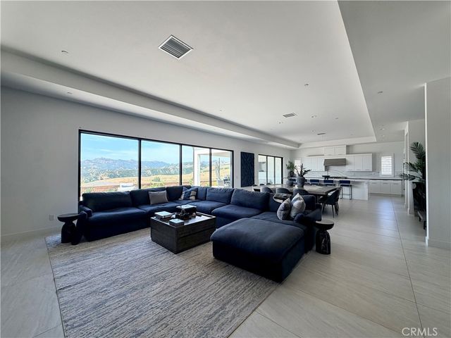 12545 N Silver Spur Court, Porter Ranch, CA 91326