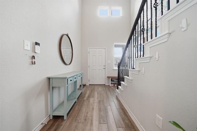 912 Eves Necklace DR, Buda, TX 78610