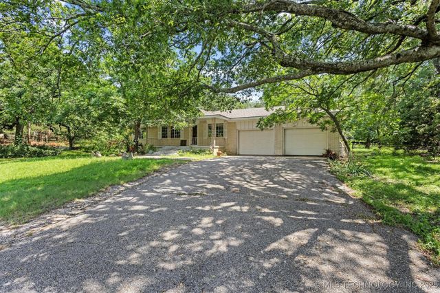 800 Henson Road, Madill, OK 73446