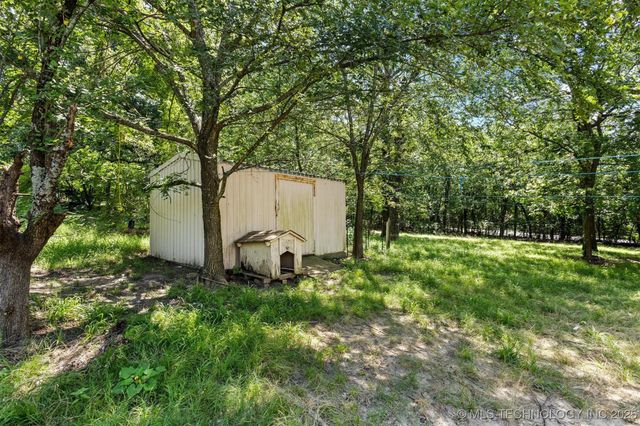 800 Henson Road, Madill, OK 73446
