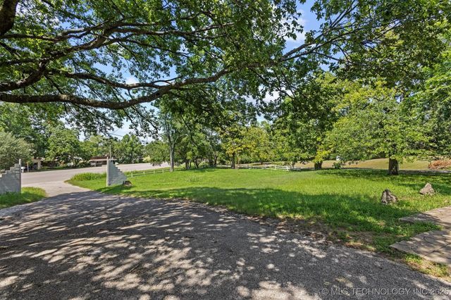 800 Henson Road, Madill, OK 73446