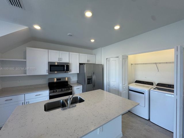 4203 Caterina Ct, Fort Myers, FL 33917