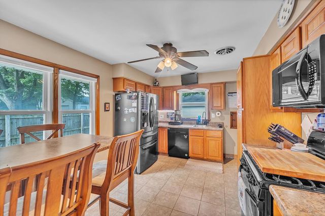 3340 6th AVENUE, Racine, WI 53402